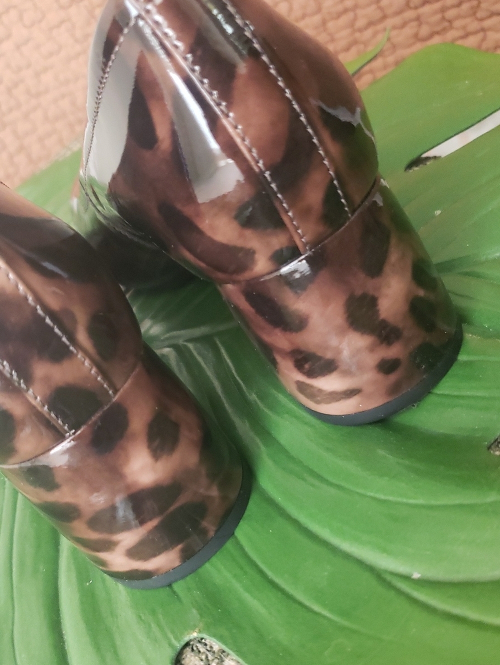 Vionic "Carmel" Animal Heel Sz8 - Picture 5 of 7